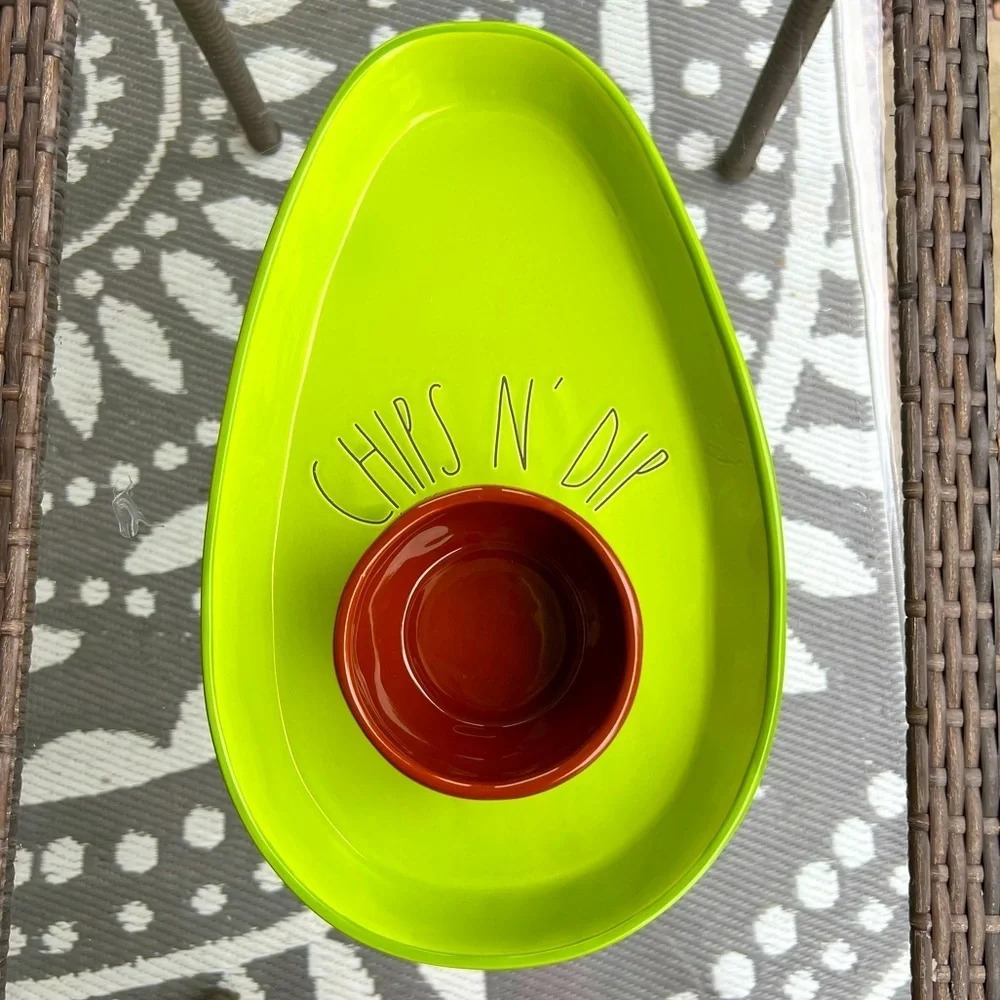 NEW Rae Dunn CHIPS N’ DIP adorable Avocado /Guacamole ceramic appetizer tray